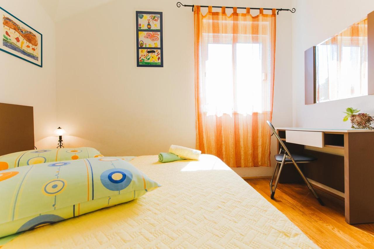 Apartmani Villa Marija Omiš Zewnętrze zdjęcie