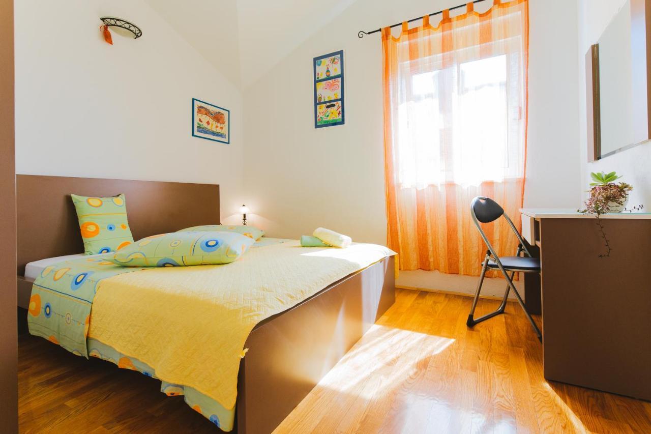 Apartmani Villa Marija Omiš Zewnętrze zdjęcie